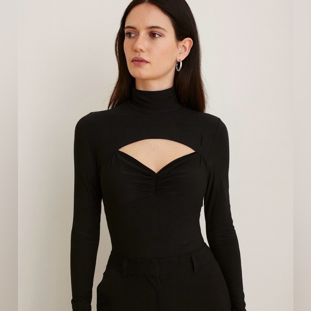 Wayf Long Sleeve Turtleneck Small Bodysuit Cut Out